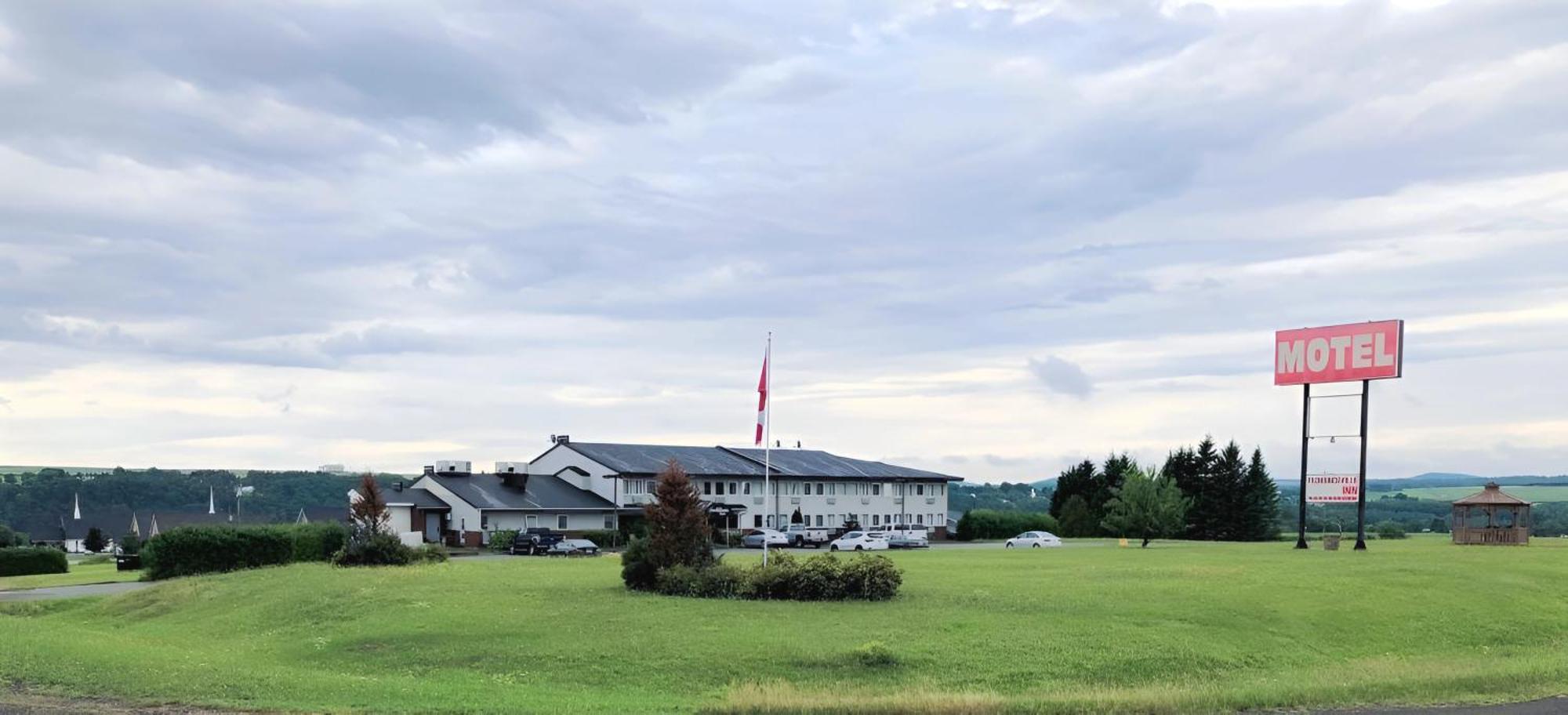 Florenceville Inn, Restaurant & Pool Zewnętrze zdjęcie